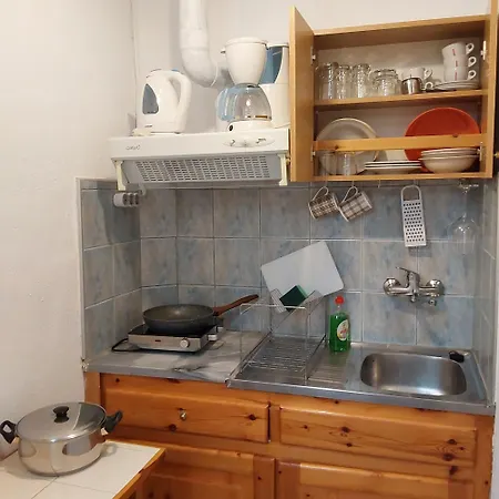 Anna Maria Otel Potos