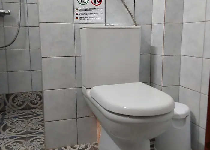 Ξενοδοχείο Anna Maria *