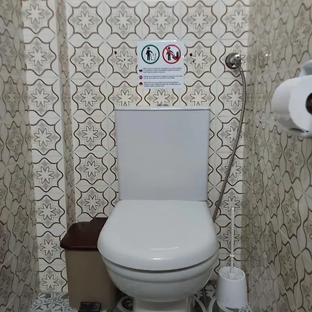 Anna Maria بوتوس